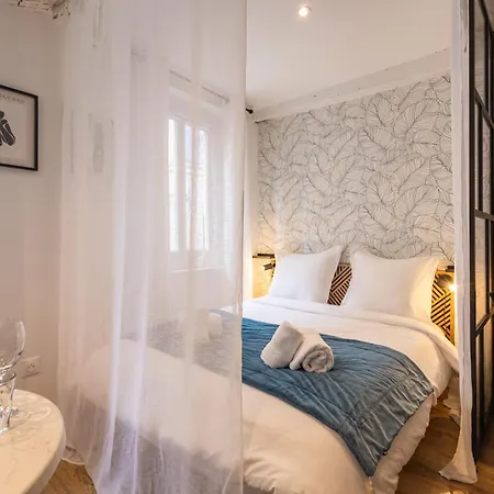 L'indigo - Apaisant Et Lumineux, Hyper Centre